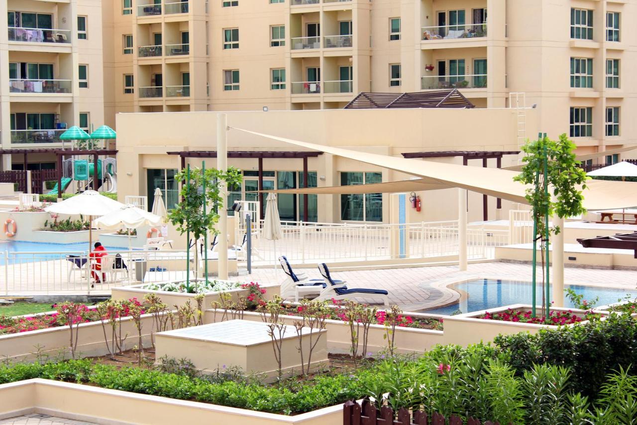New Arabian Al Dhafra 2 The Greens 1 Br Dubai Exterior photo